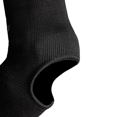 Защита голеностопа VNK Black S/M Защита голеностопа VNK Black S/M